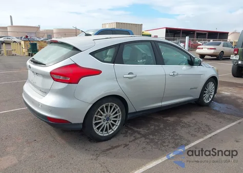 2015 Ford Focus Electric из США, поврежденный, VIN 1FADP3R41FL248968